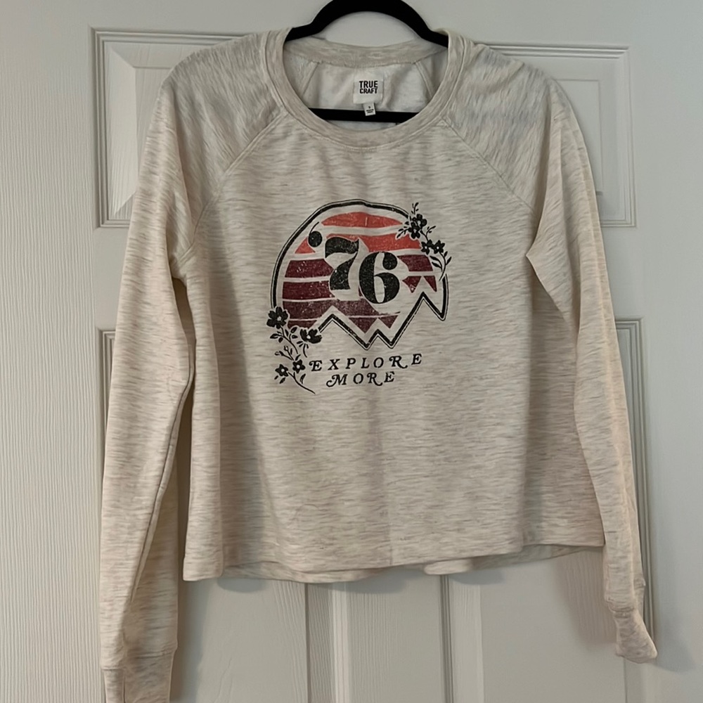 True Craft sweatshirt😊